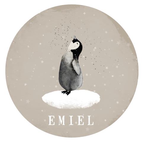 Magisch geboortekaartje taupe pinguïn in sneeuw